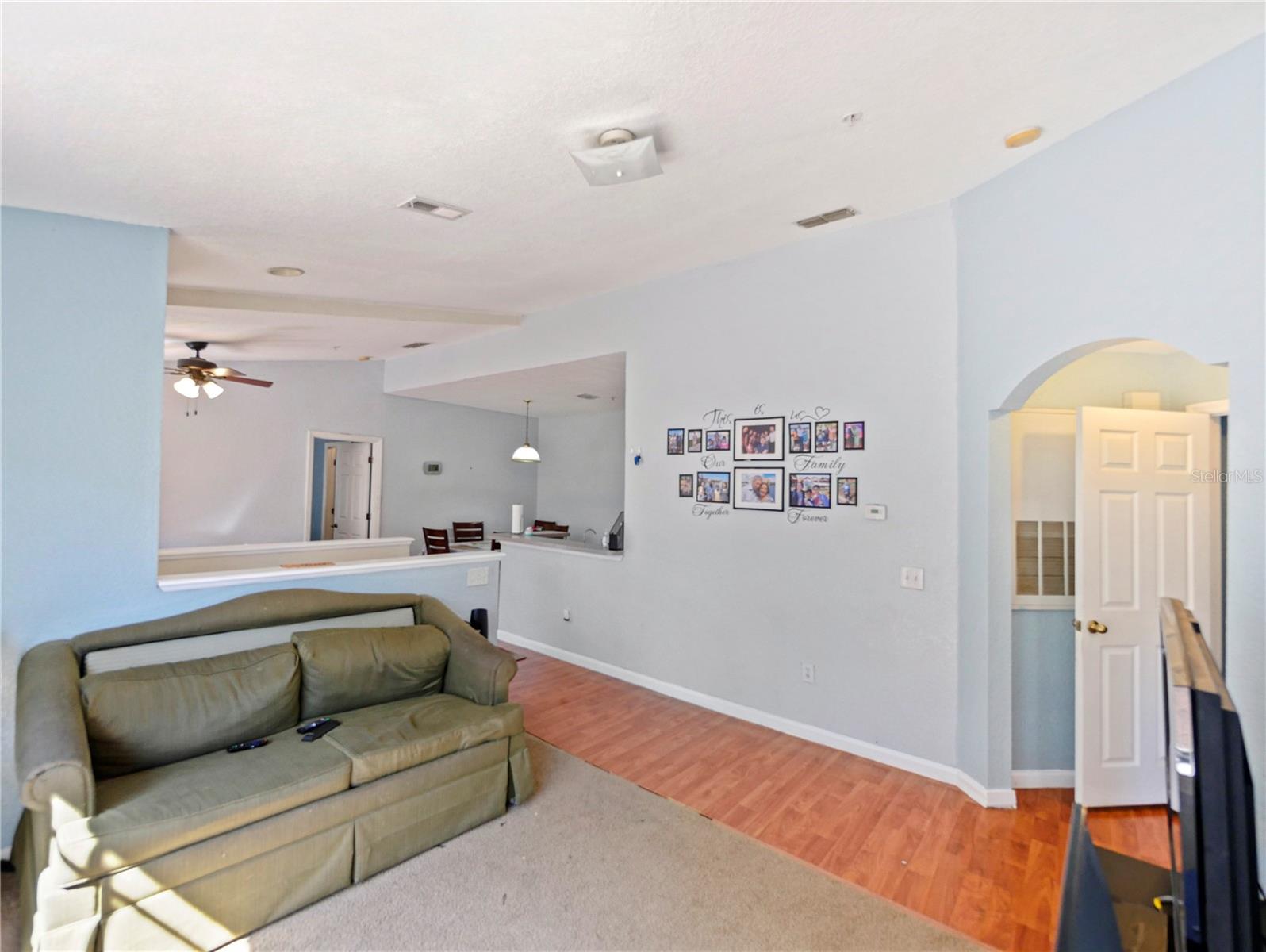 Image 11 of 18 For 841 Grand Regency Point 205