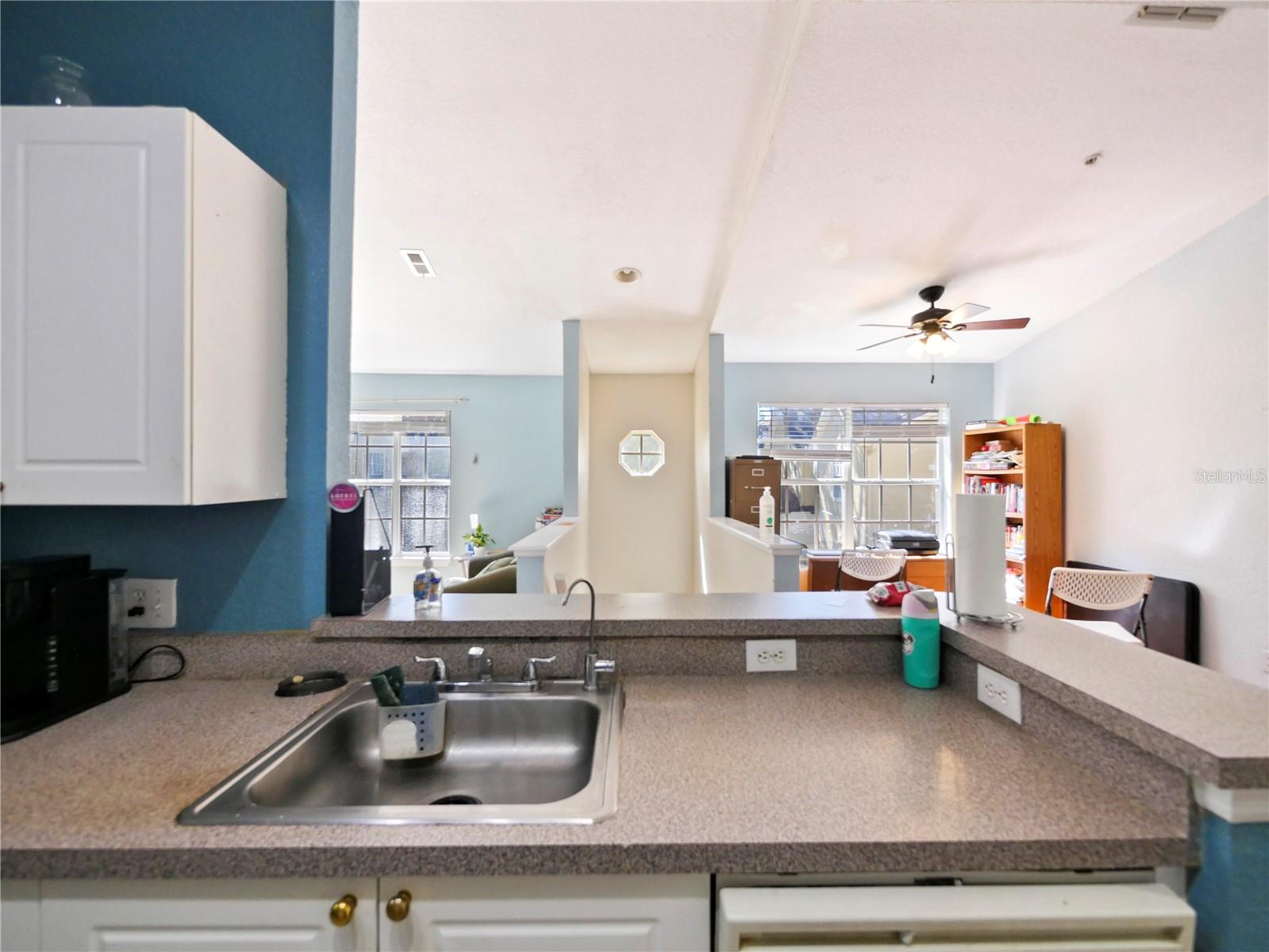 Image 12 of 18 For 841 Grand Regency Point 205