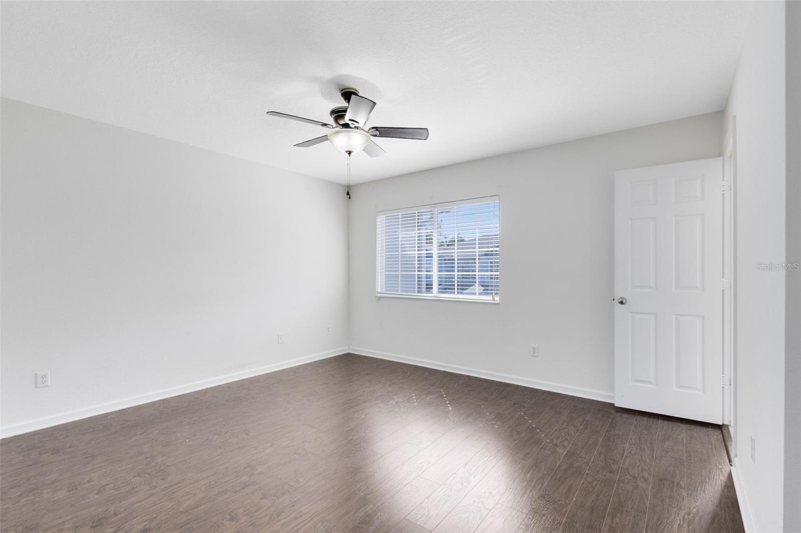 Image 34 of 45 For 4004 Garden Oak Court