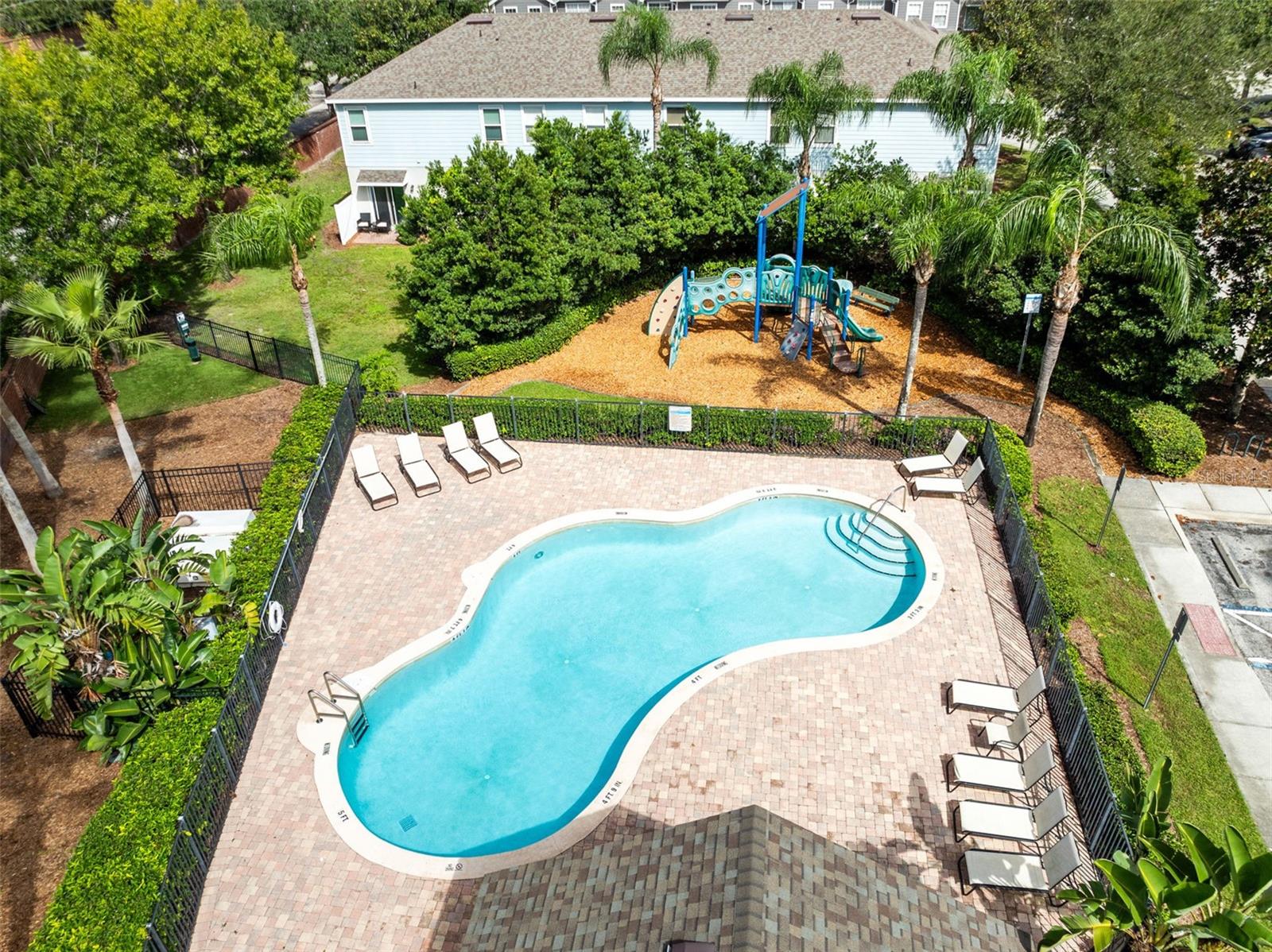 Image 36 of 45 For 4004 Garden Oak Court