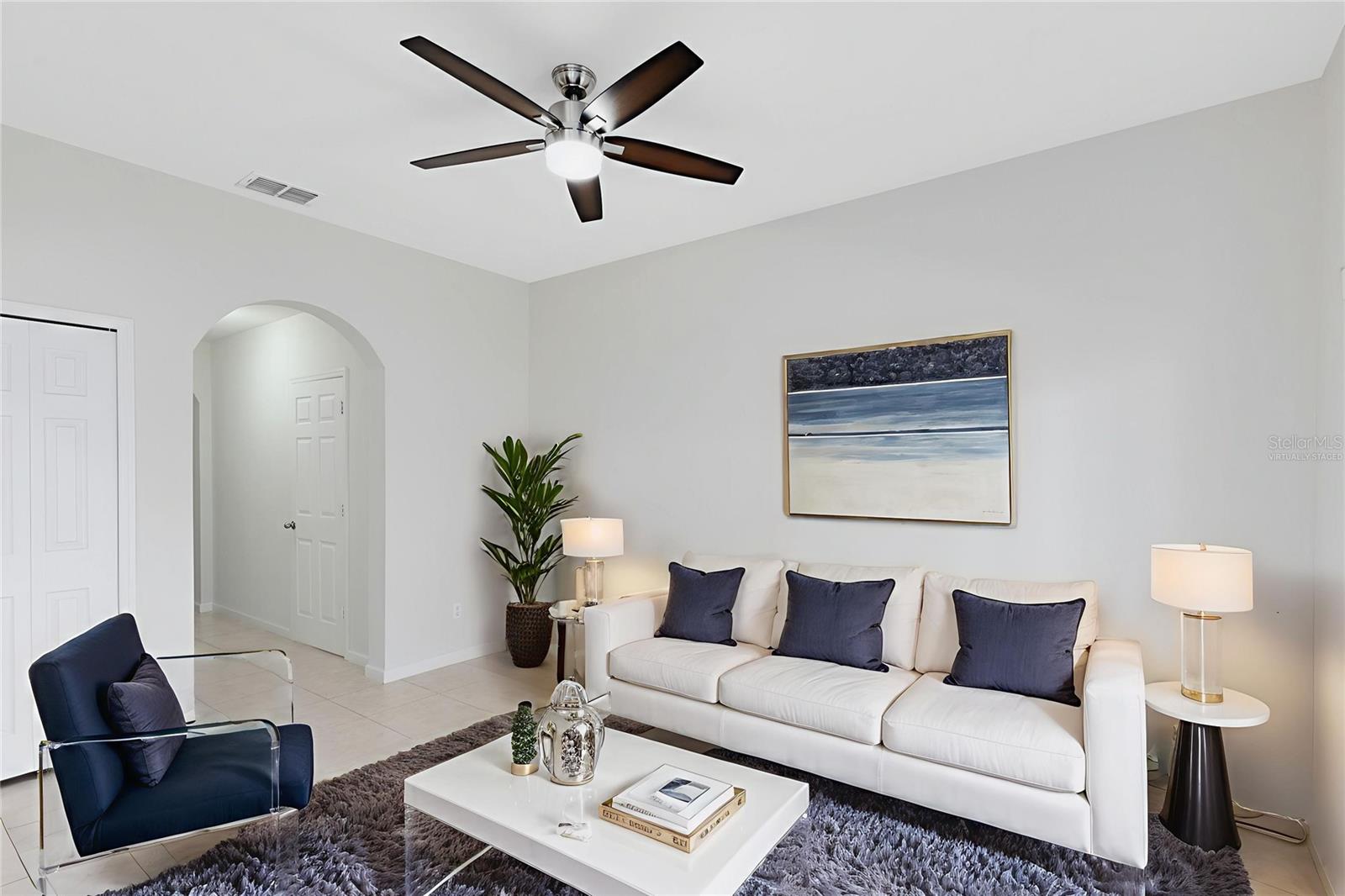 Image 4 of 45 For 4004 Garden Oak Court