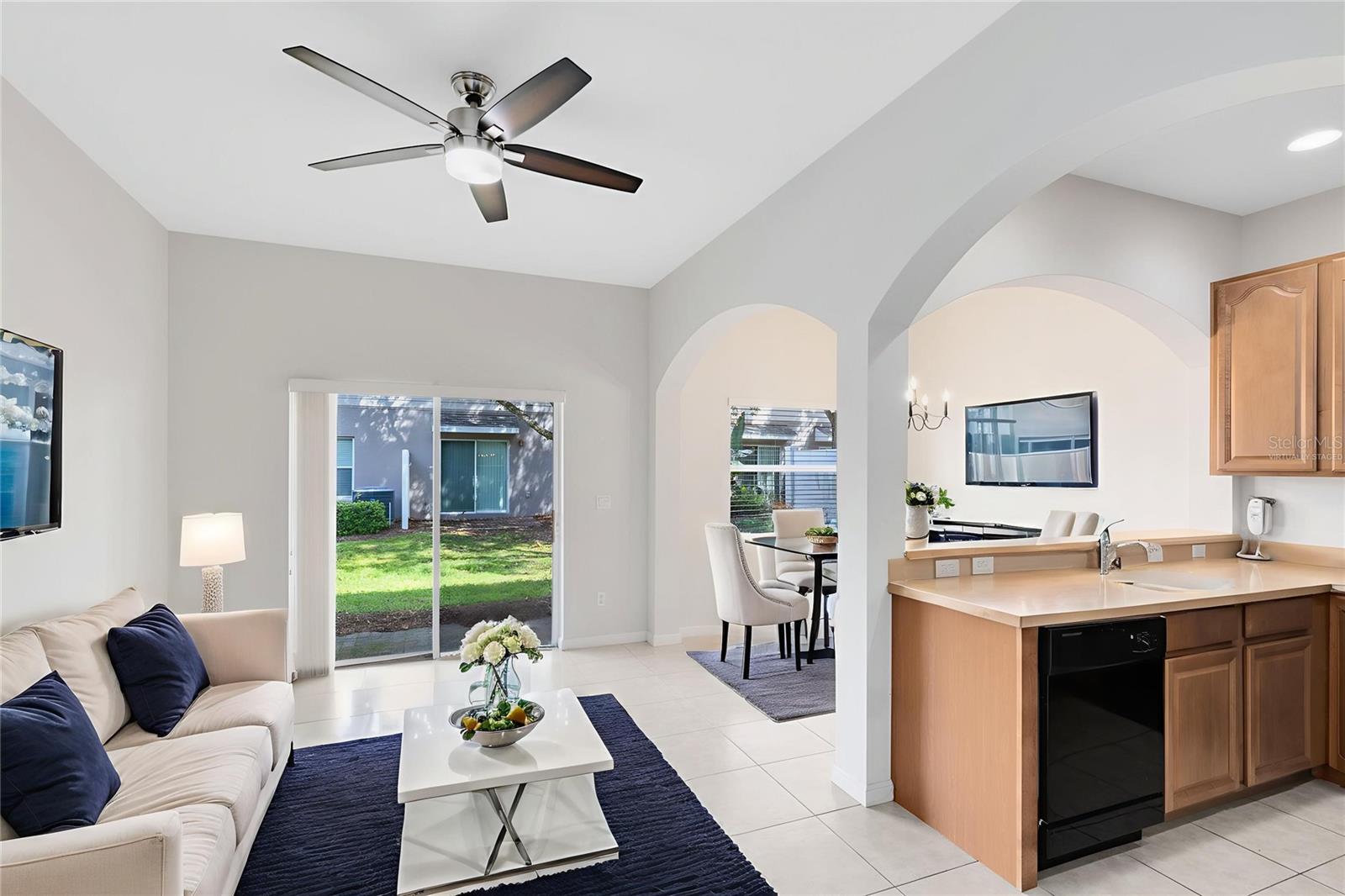 Image 6 of 45 For 4004 Garden Oak Court