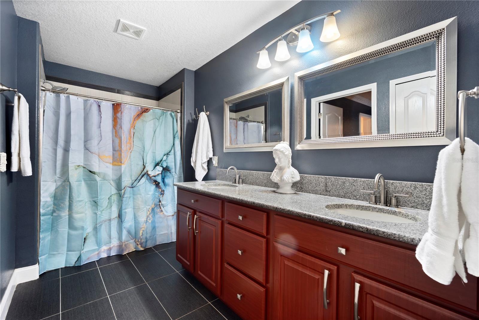 Image 19 of 31 For 1311 Priory Circle