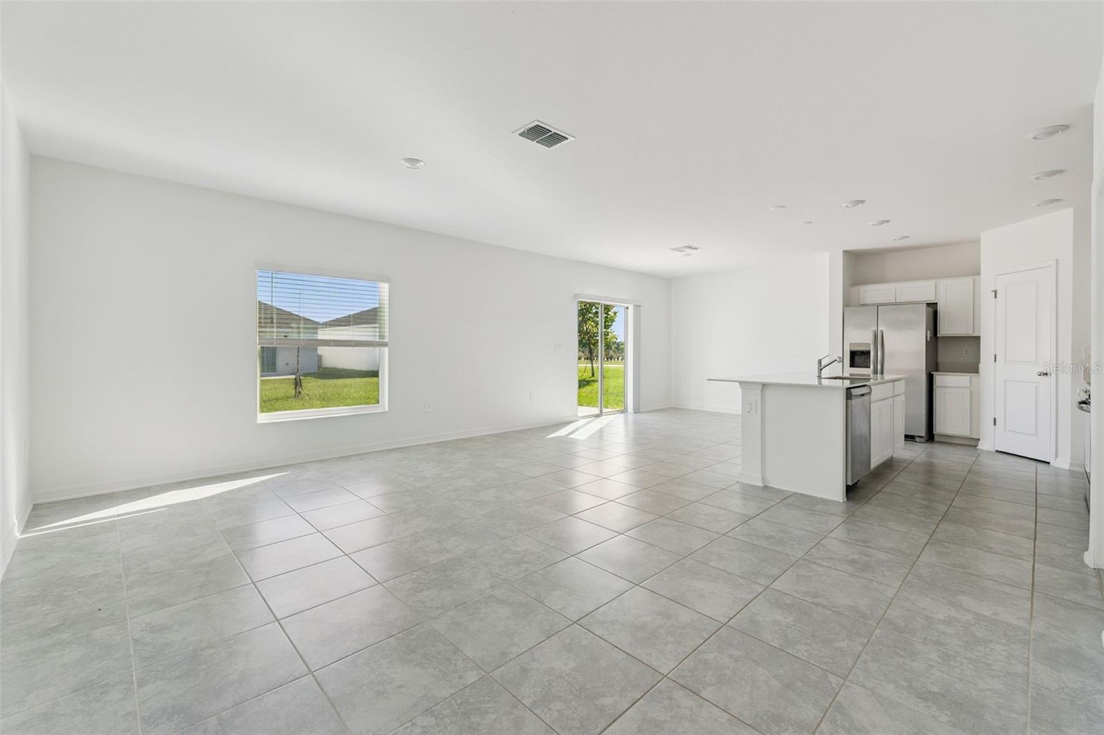 Image 4 of 25 For 1409 Austin Street