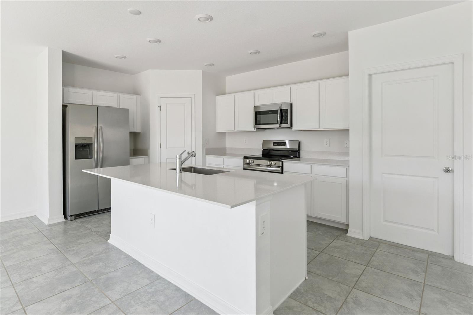 Image 5 of 25 For 1409 Austin Street