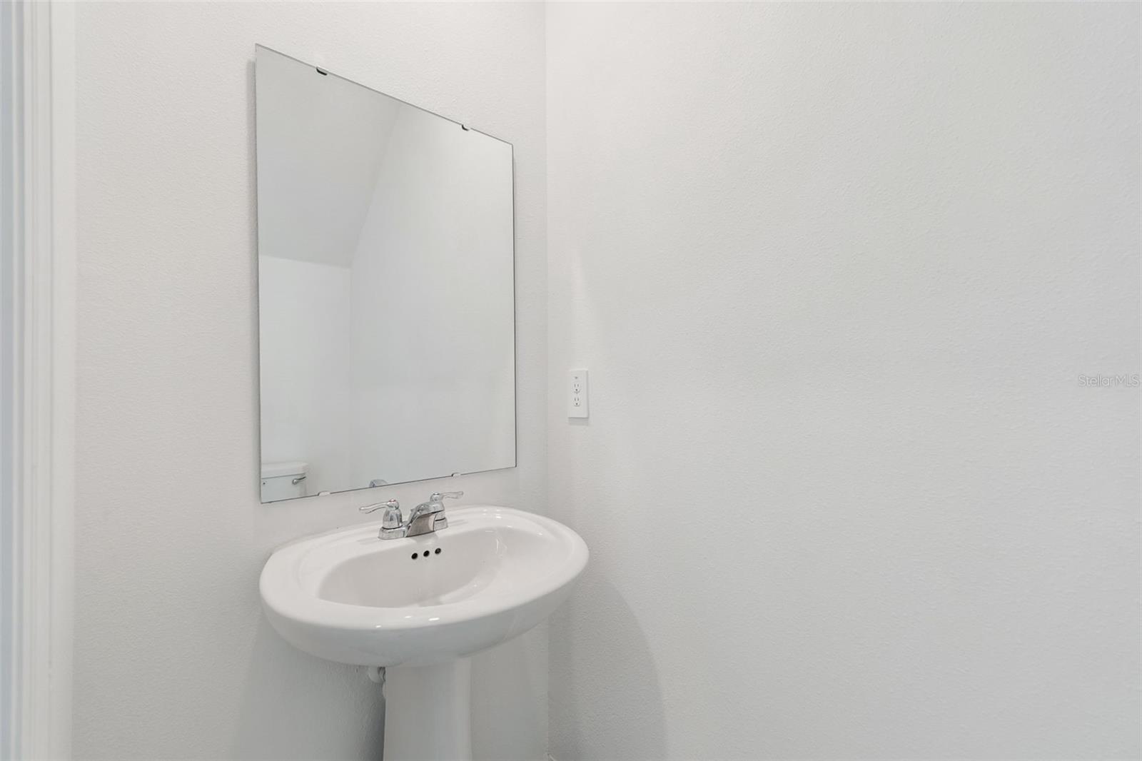 Image 8 of 25 For 1409 Austin Street