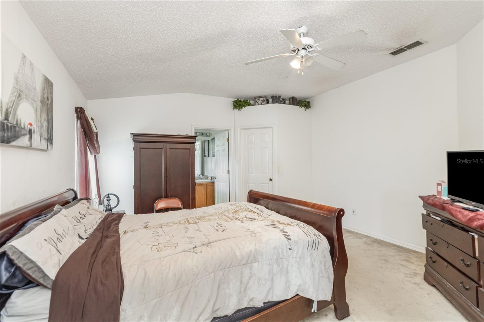 Image 13 of 30 For 633 High Street