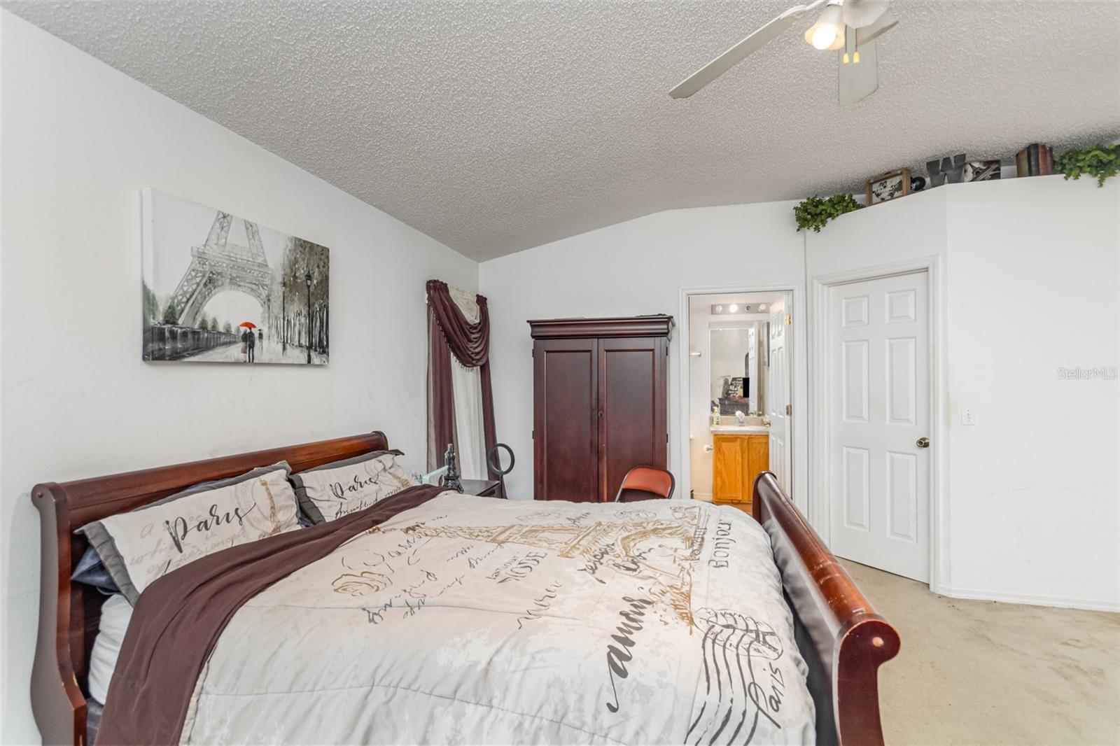 Image 17 of 30 For 633 High Street