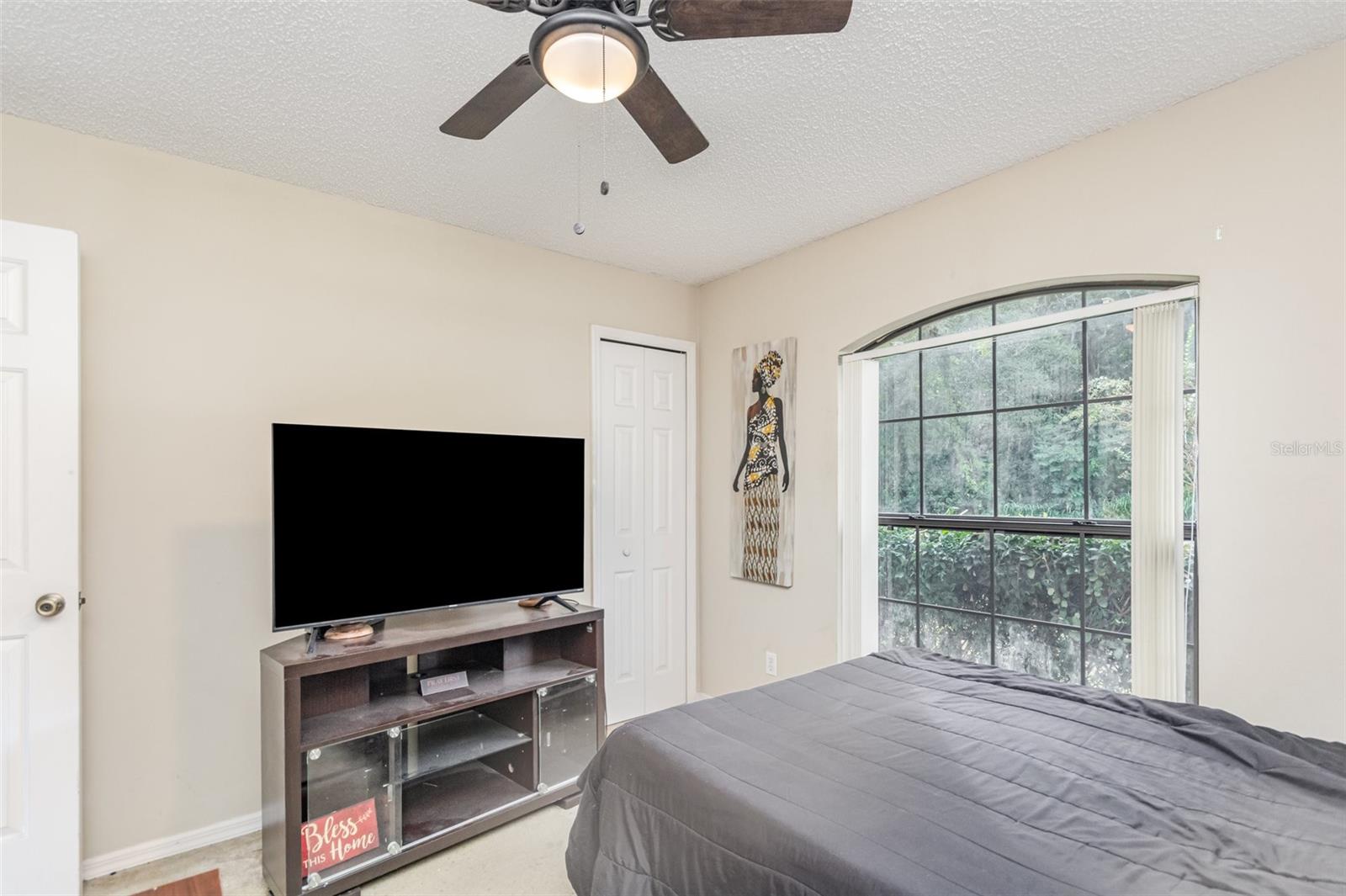 Image 20 of 30 For 633 High Street