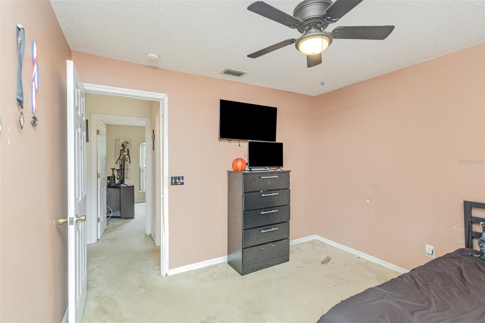 Image 23 of 30 For 633 High Street