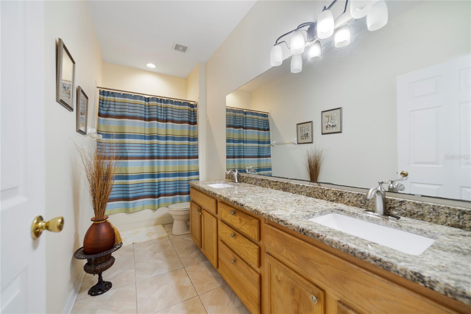 Image 24 of 31 For 8376 Port Lancashire Drive