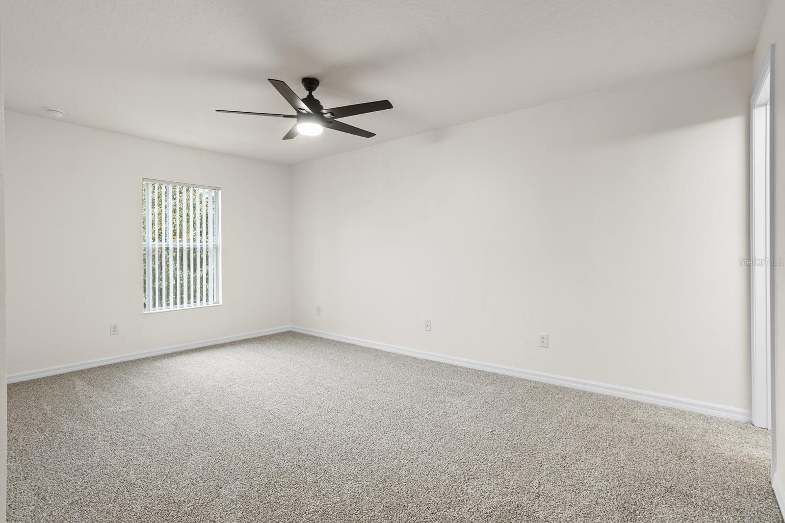 Image 13 of 58 For 14230 Avenue Of The Groves