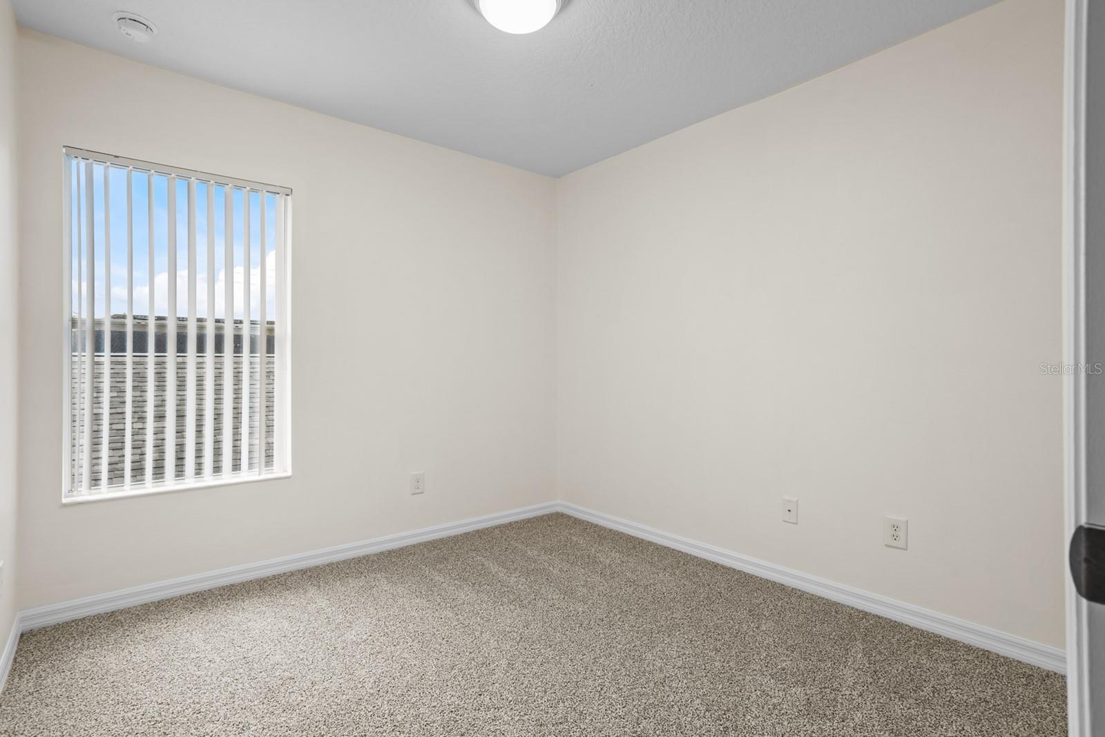 Image 15 of 58 For 14230 Avenue Of The Groves