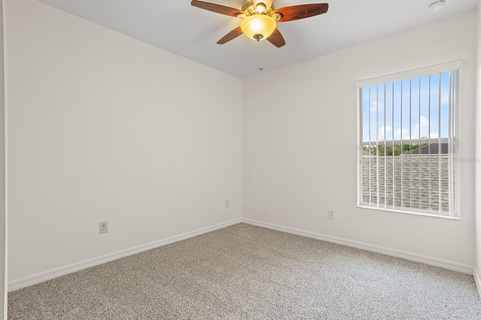 Image 17 of 58 For 14230 Avenue Of The Groves