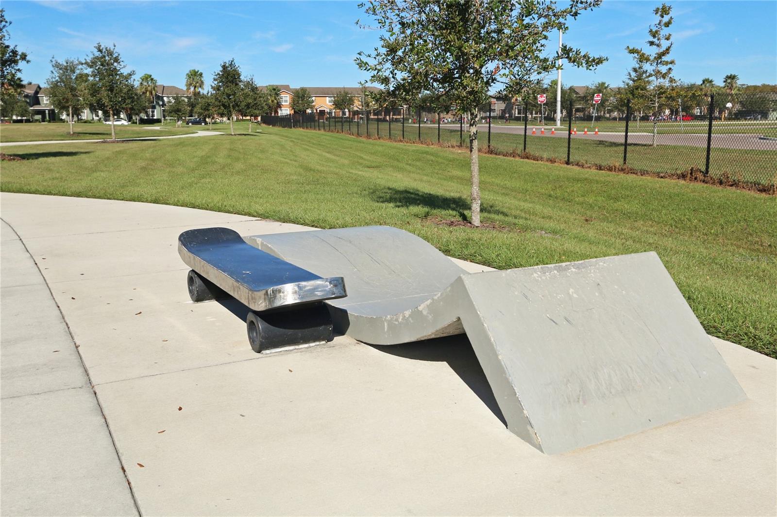 Image 44 of 58 For 14230 Avenue Of The Groves