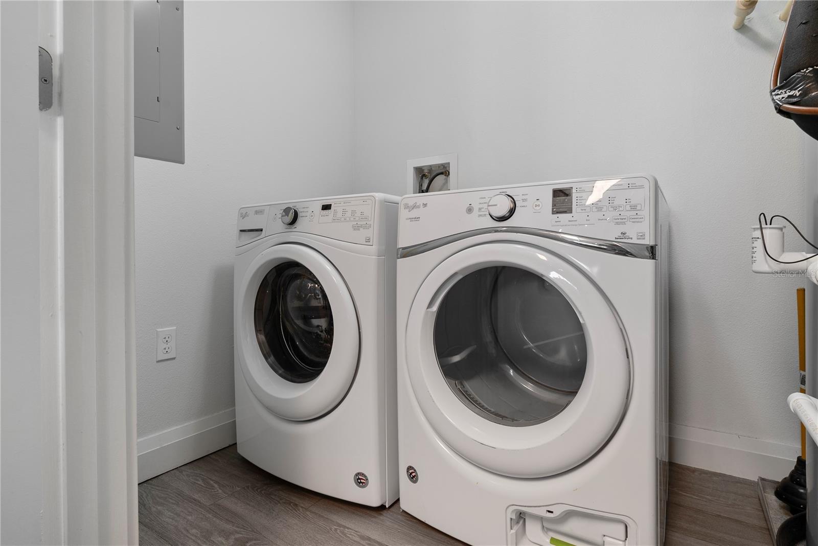 Image 10 of 40 For 14501 Grove Resort Avenue 3514