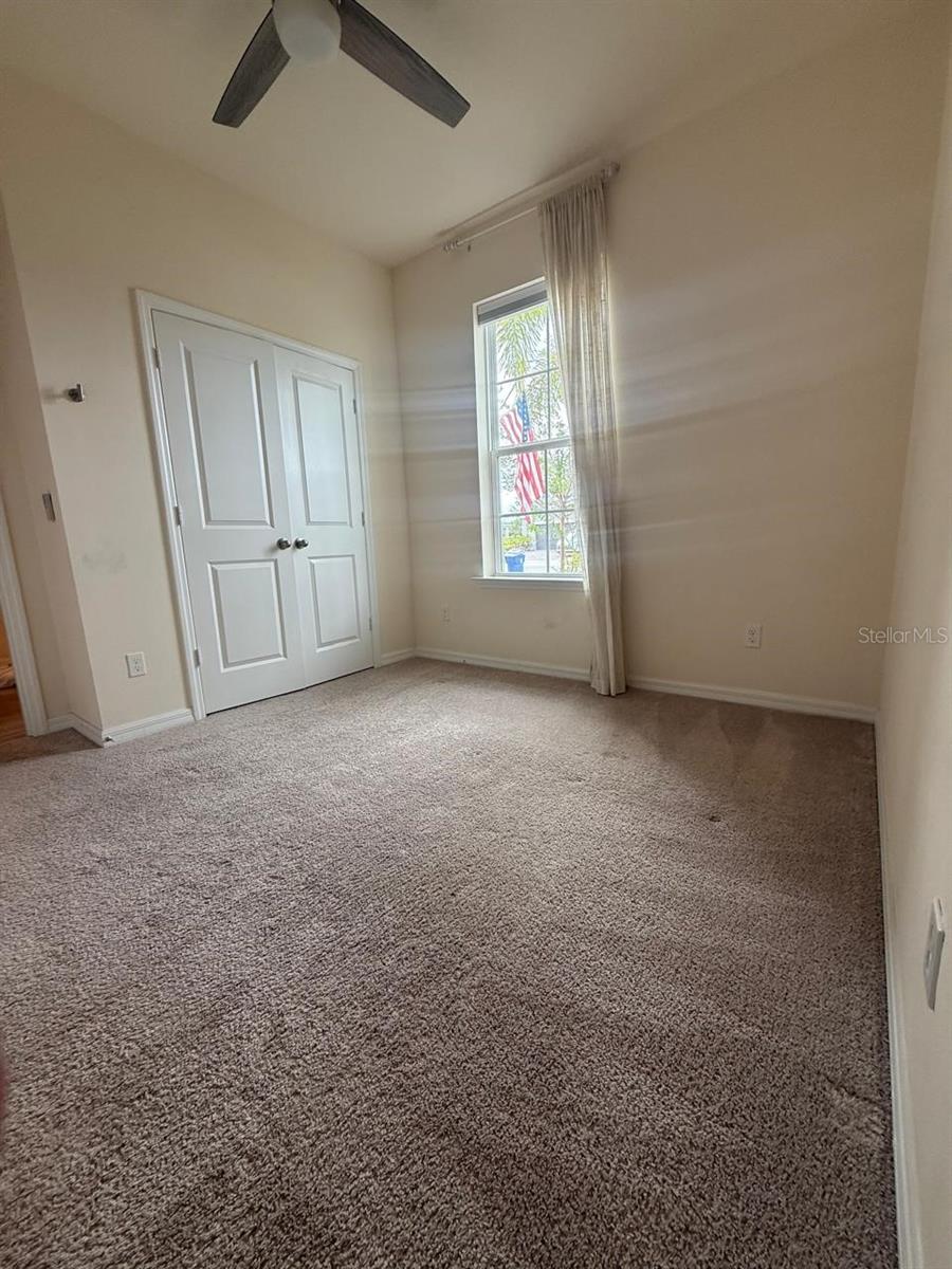 Image 17 of 22 For 668 Big Pine Avenue