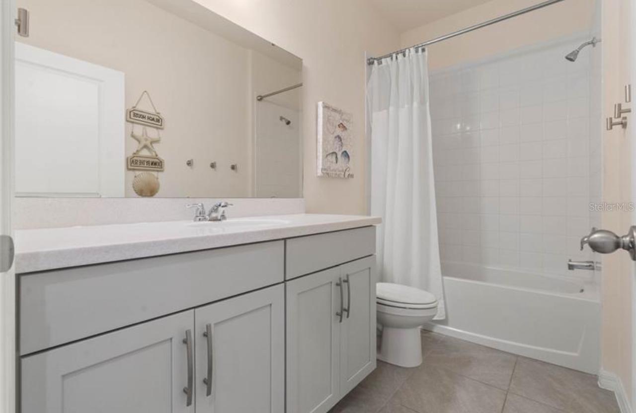 Image 8 of 22 For 668 Big Pine Avenue