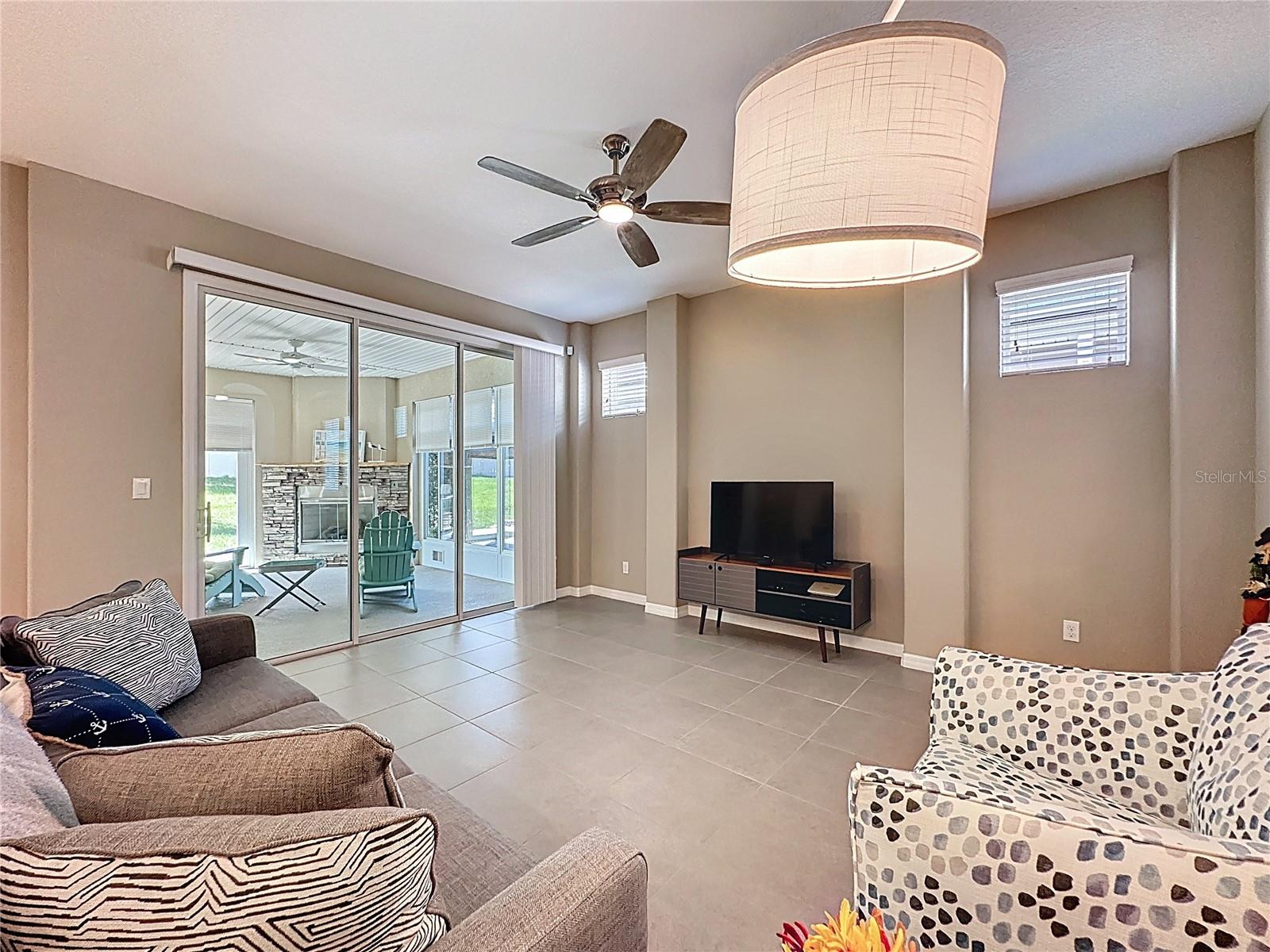 Image 11 of 60 For 251 Silver Maple Road