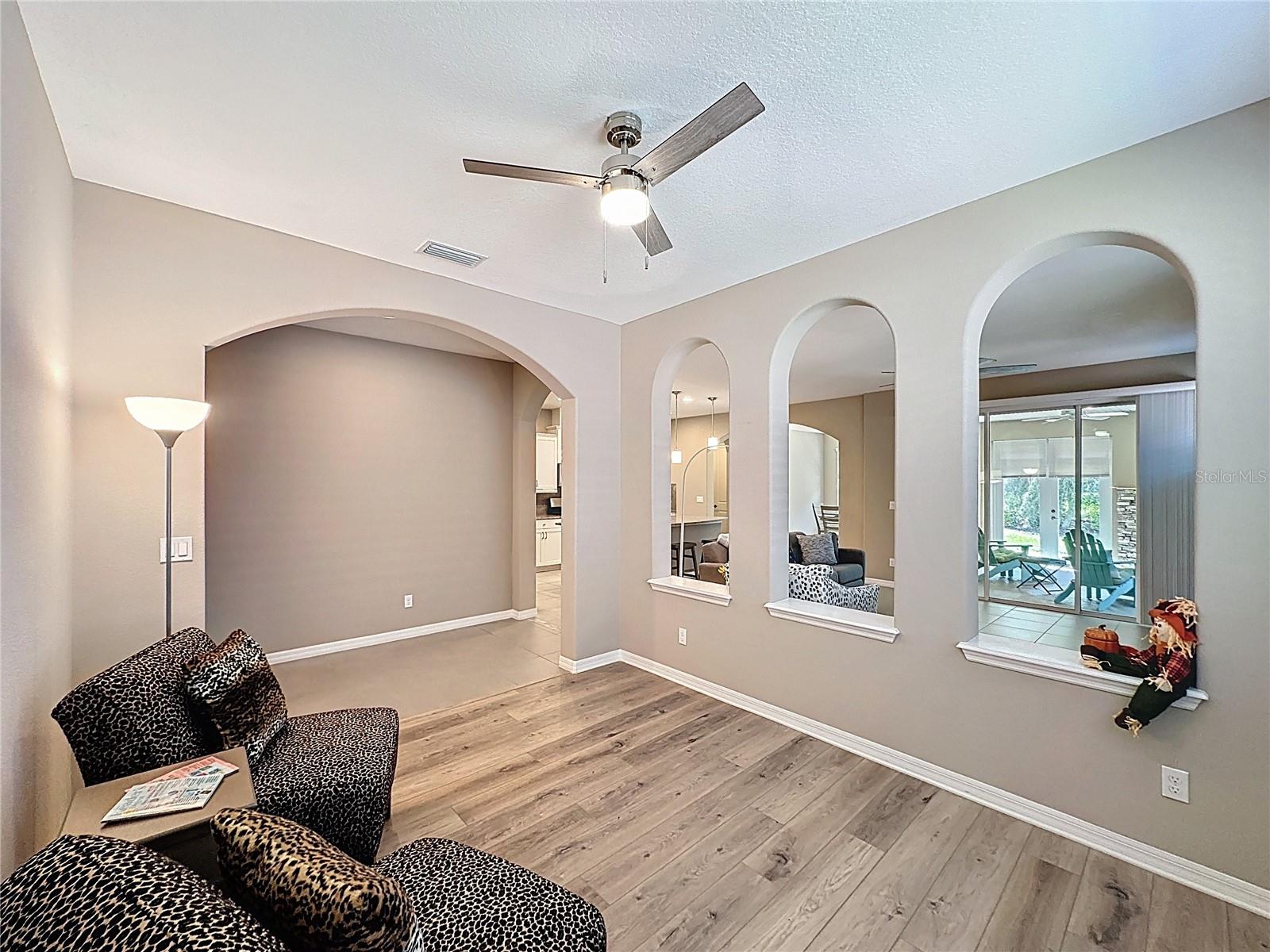 Image 17 of 60 For 251 Silver Maple Road