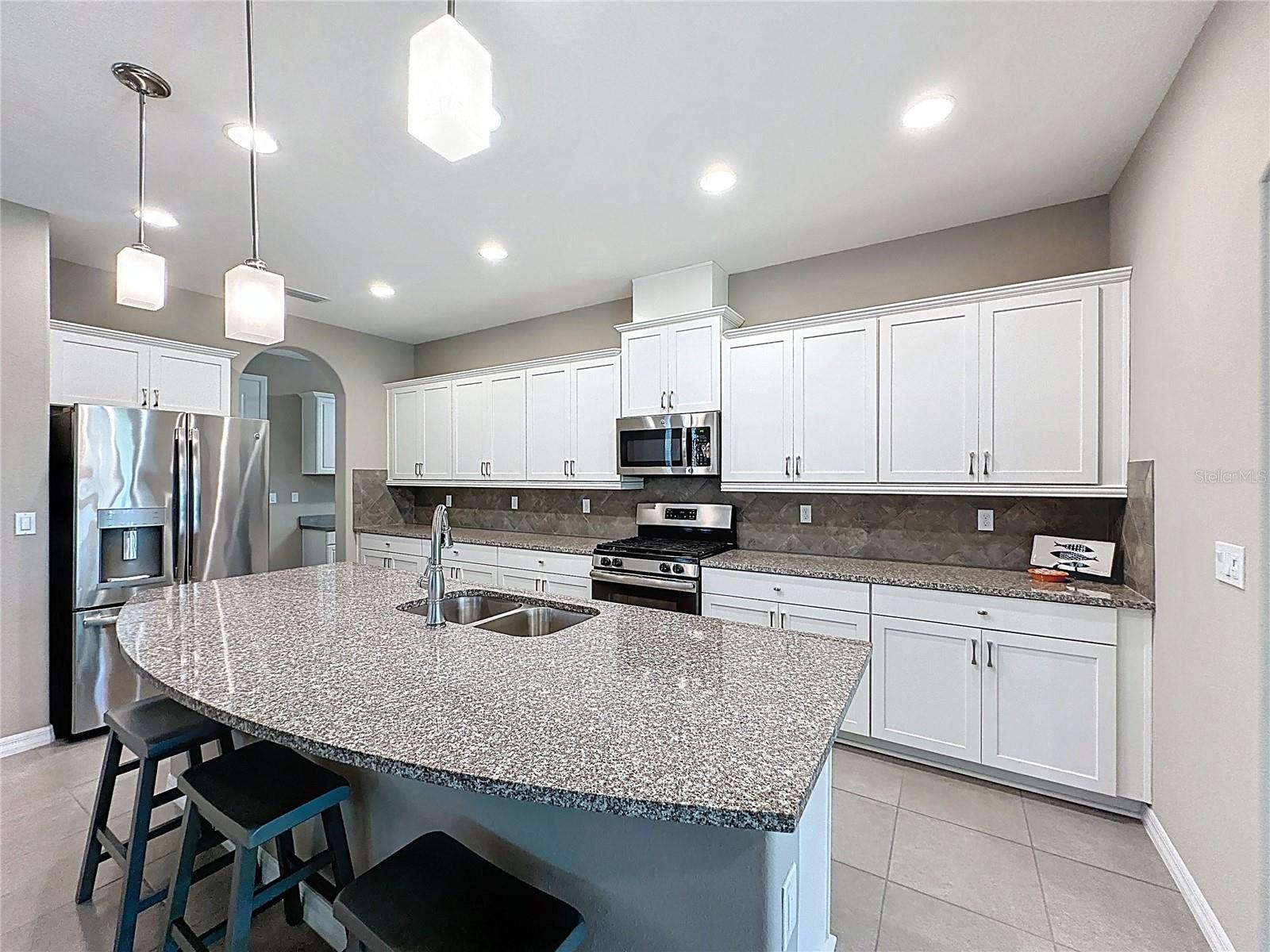 Image 4 of 60 For 251 Silver Maple Road