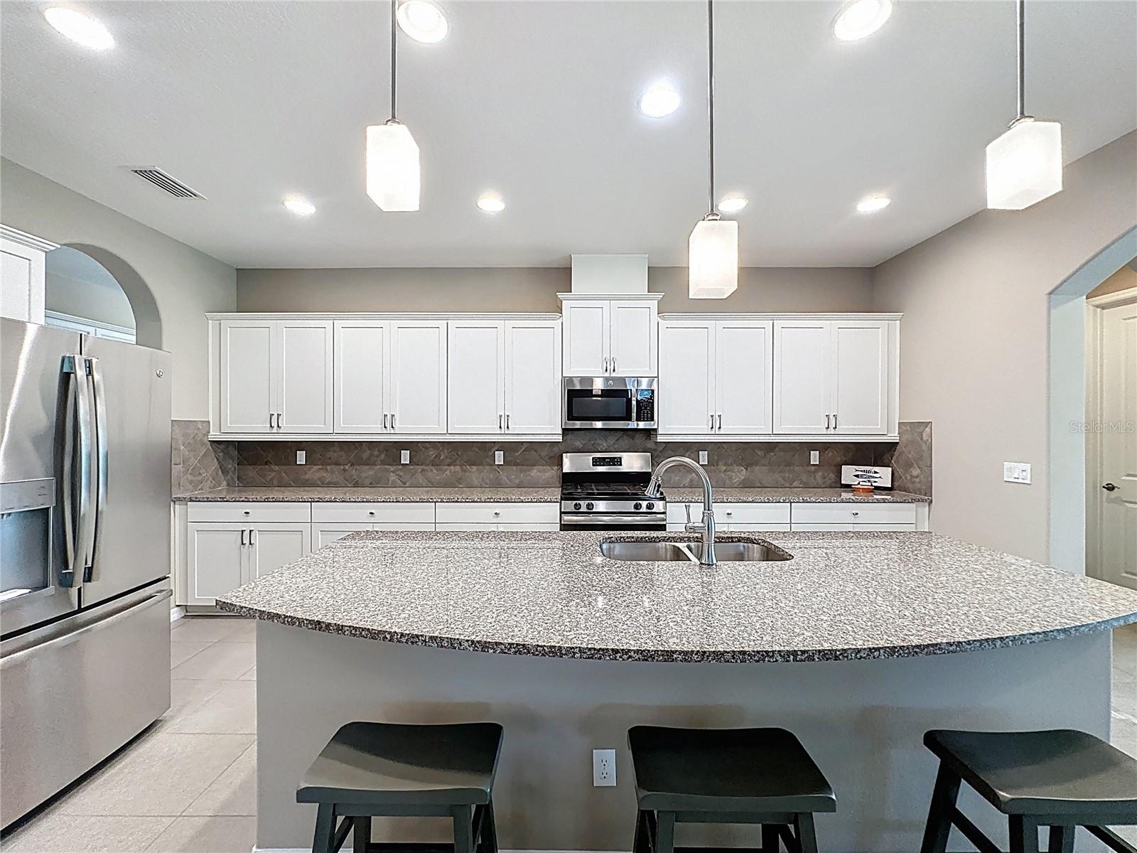 Image 6 of 60 For 251 Silver Maple Road