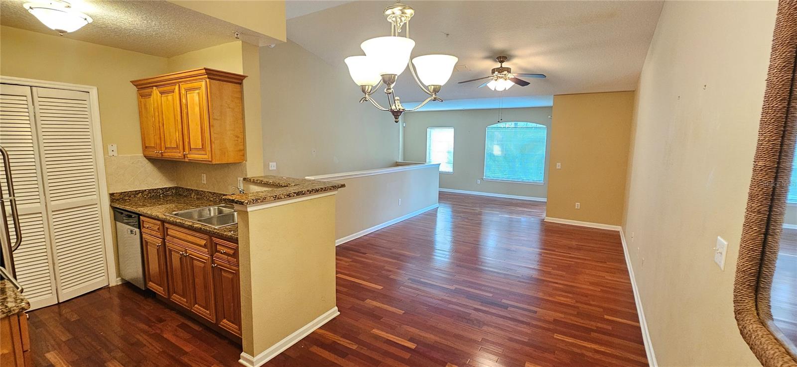 Image 4 of 21 For 4340 Kirkman Road 912