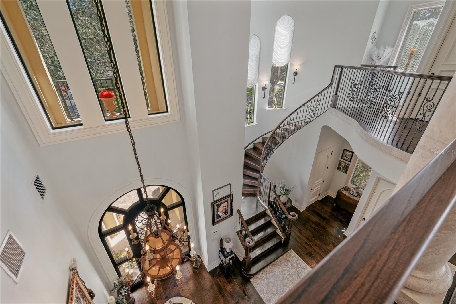 Image 10 of 69 For 10433 Banyan Way