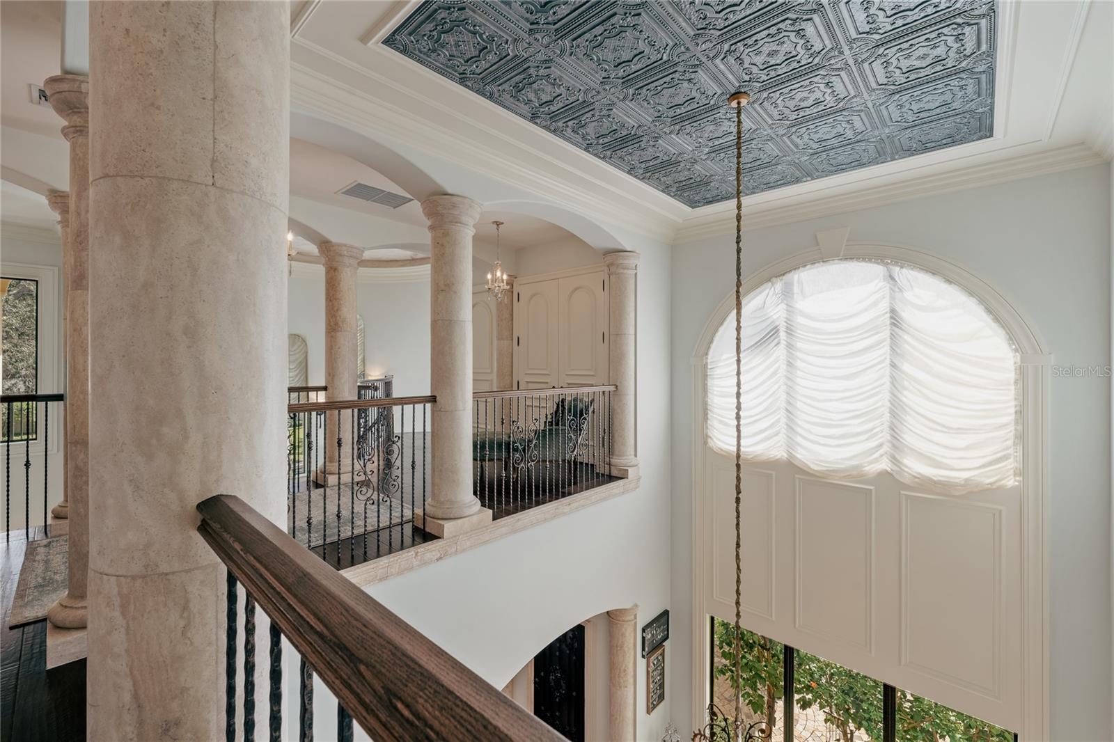 Image 13 of 69 For 10433 Banyan Way