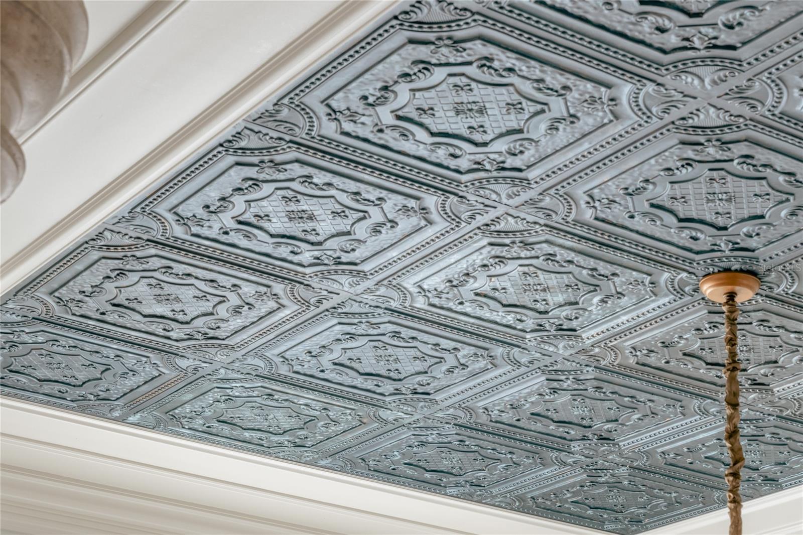 Image 17 of 69 For 10433 Banyan Way