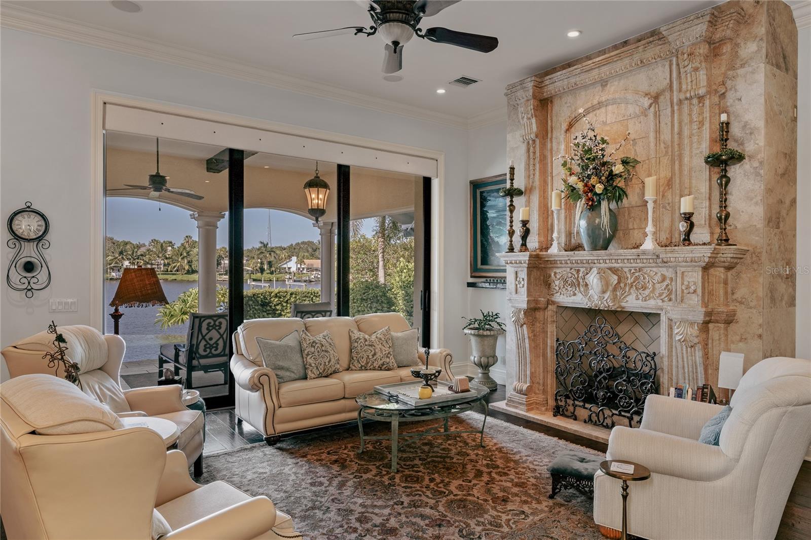 Image 25 of 69 For 10433 Banyan Way