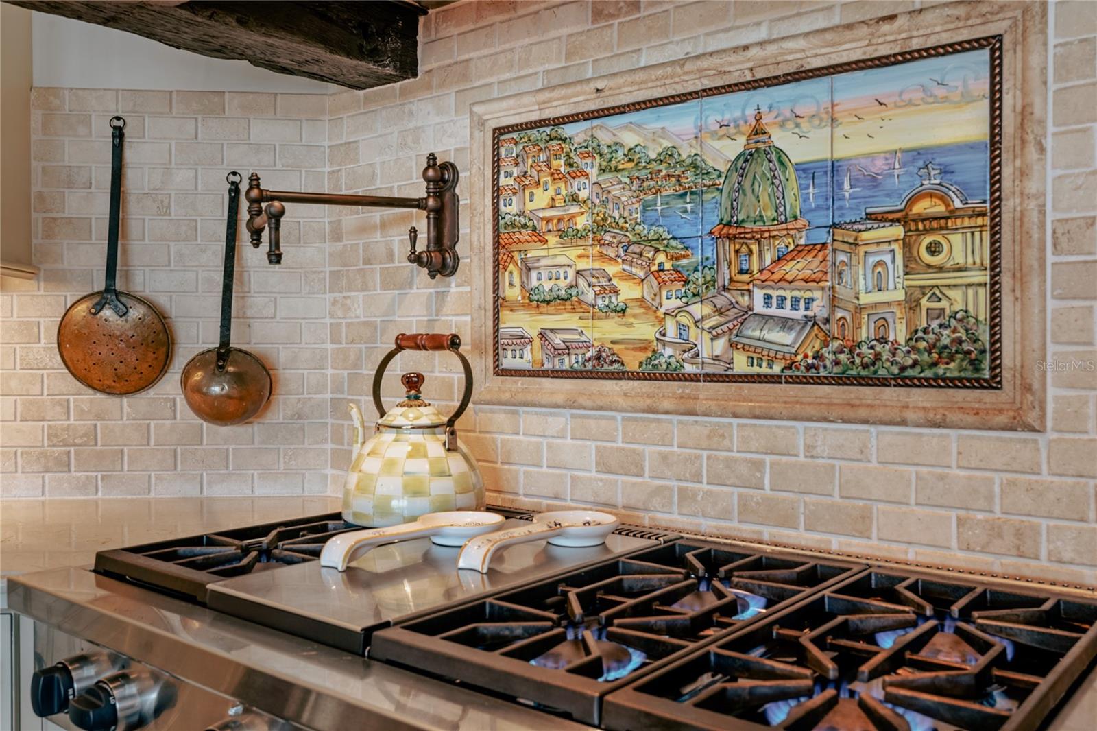 Image 32 of 69 For 10433 Banyan Way