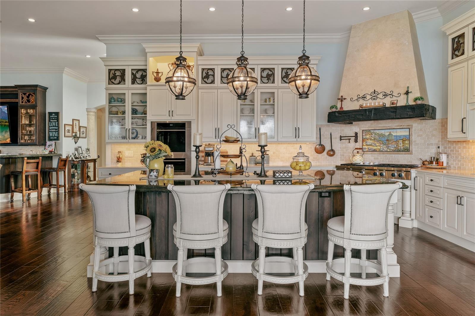 Image 34 of 69 For 10433 Banyan Way