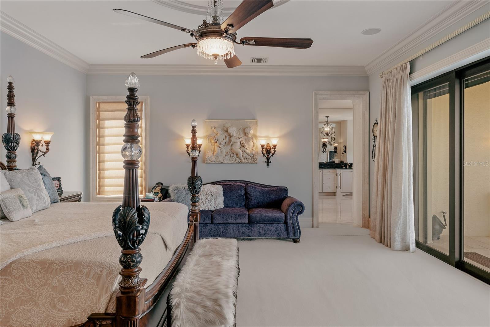 Image 37 of 69 For 10433 Banyan Way