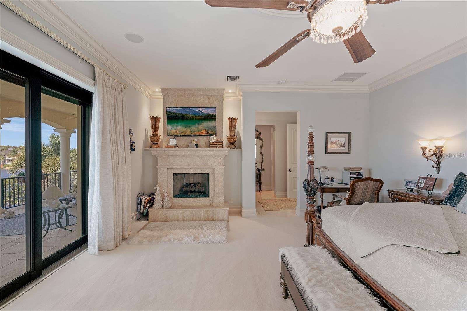 Image 39 of 69 For 10433 Banyan Way