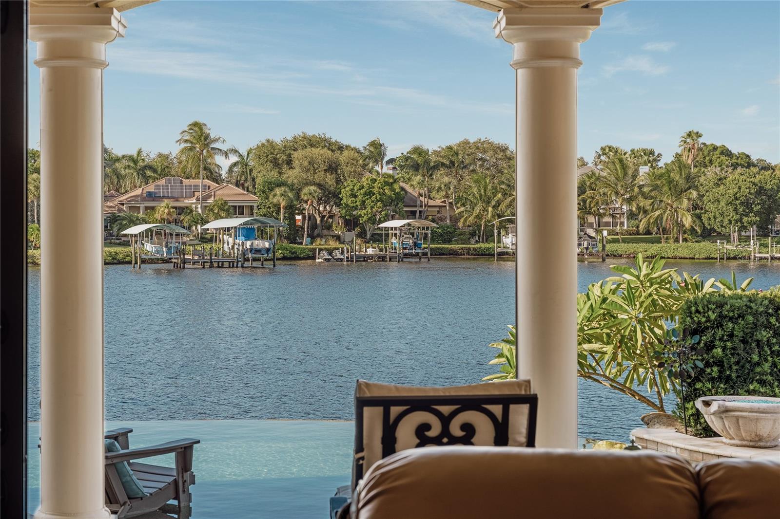 Image 55 of 69 For 10433 Banyan Way