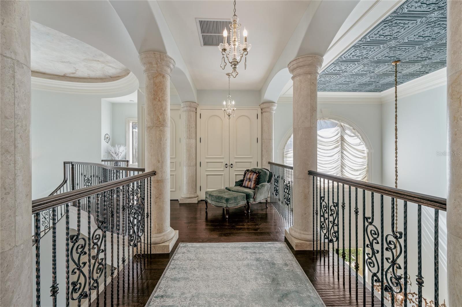 Image 9 of 69 For 10433 Banyan Way