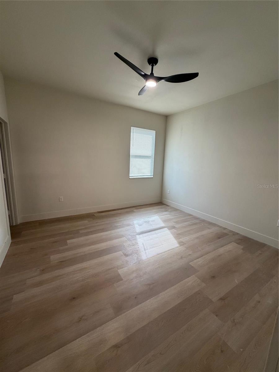 Image 9 of 12 For 860 5th Street