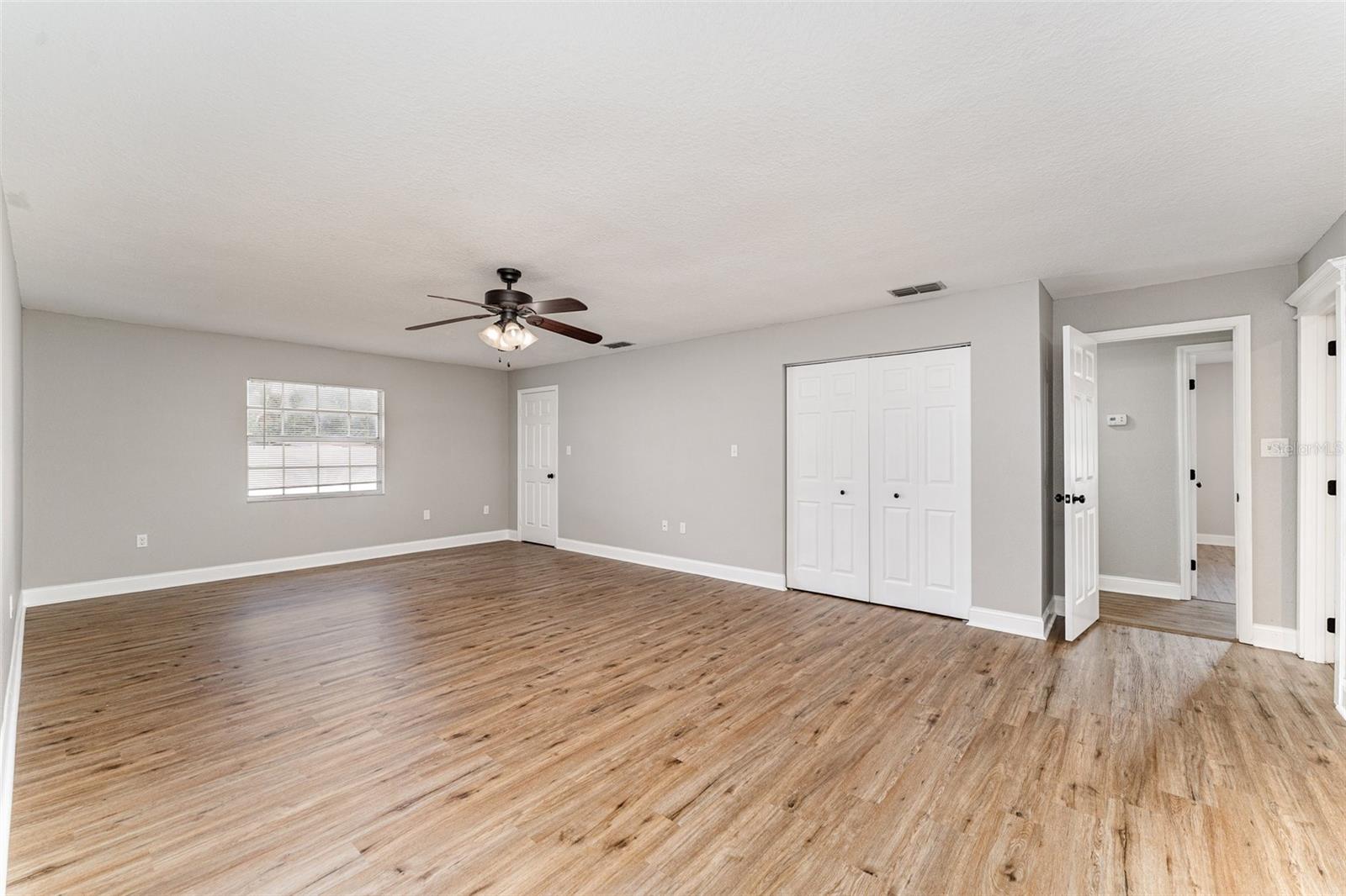 Image 12 of 35 For 4515 Meadowview Drive