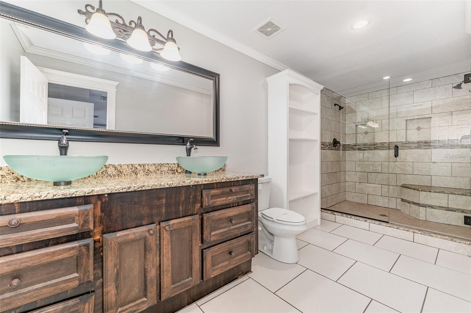 Image 19 of 35 For 4515 Meadowview Drive