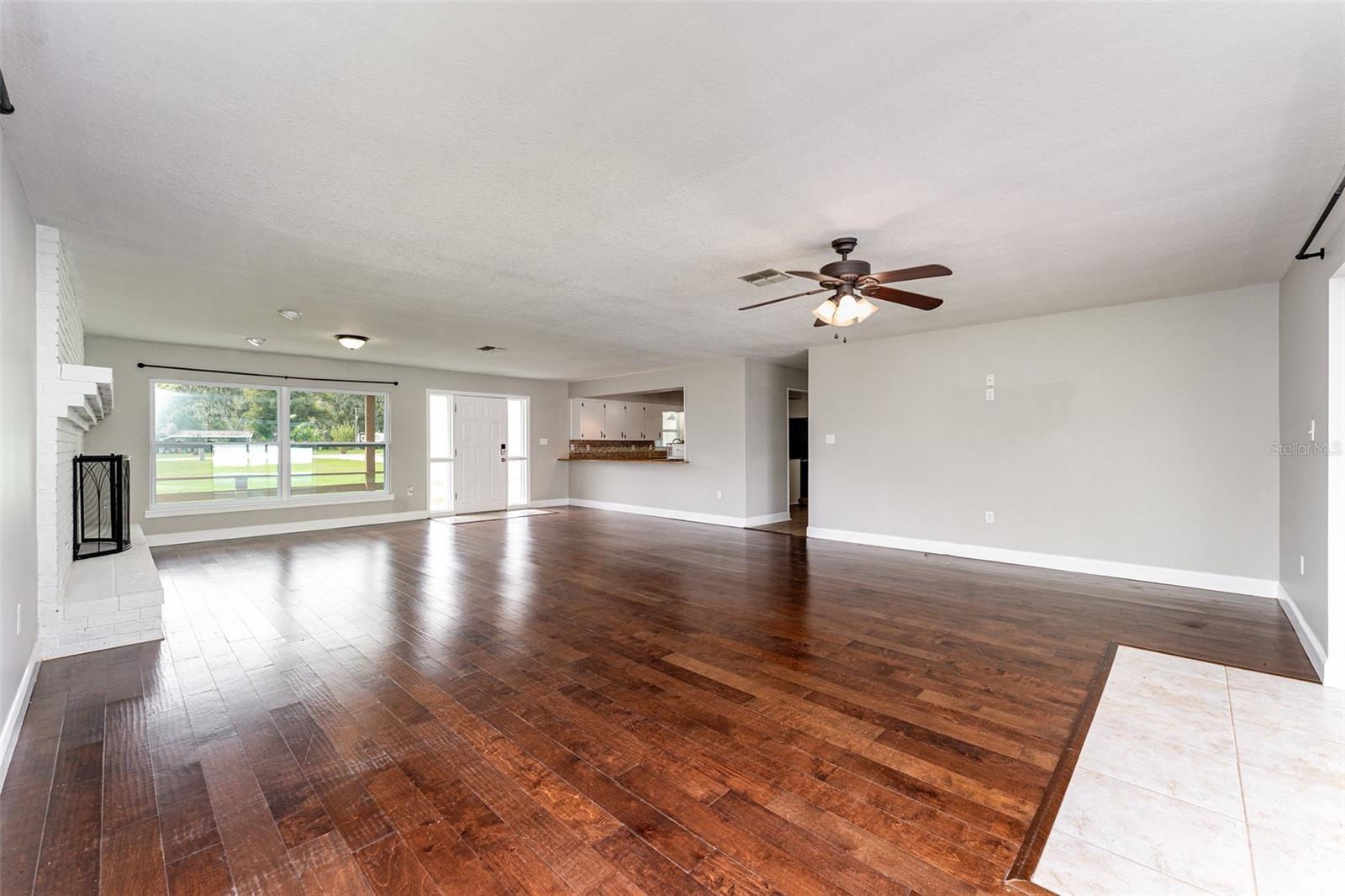 Image 4 of 35 For 4515 Meadowview Drive