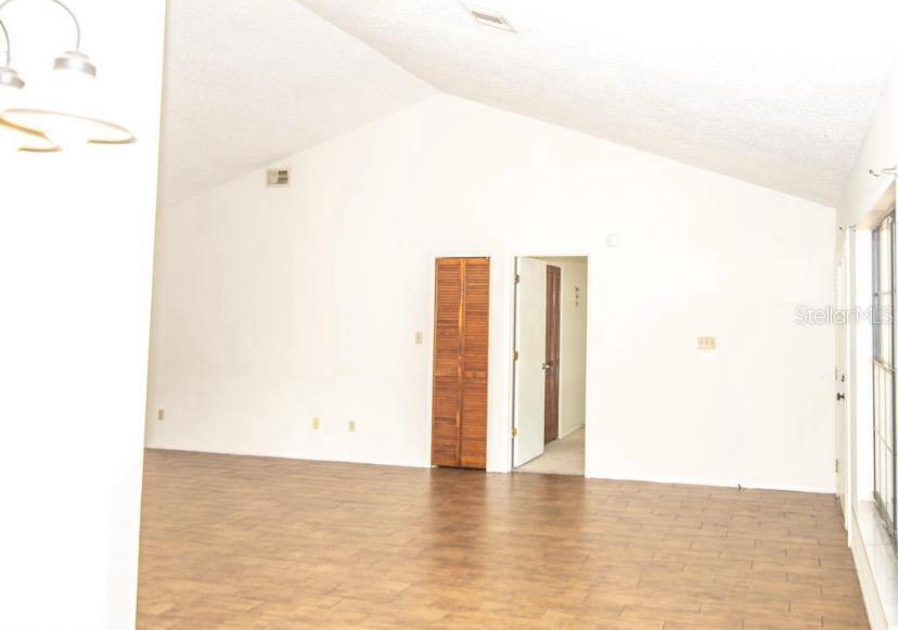 Image 7 of 15 For 7284 Abbey Lane