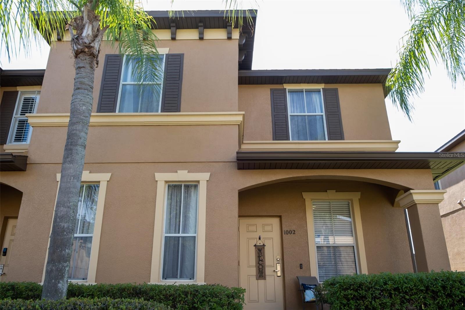 Image 2 of 21 For 1002 Calabria Avenue