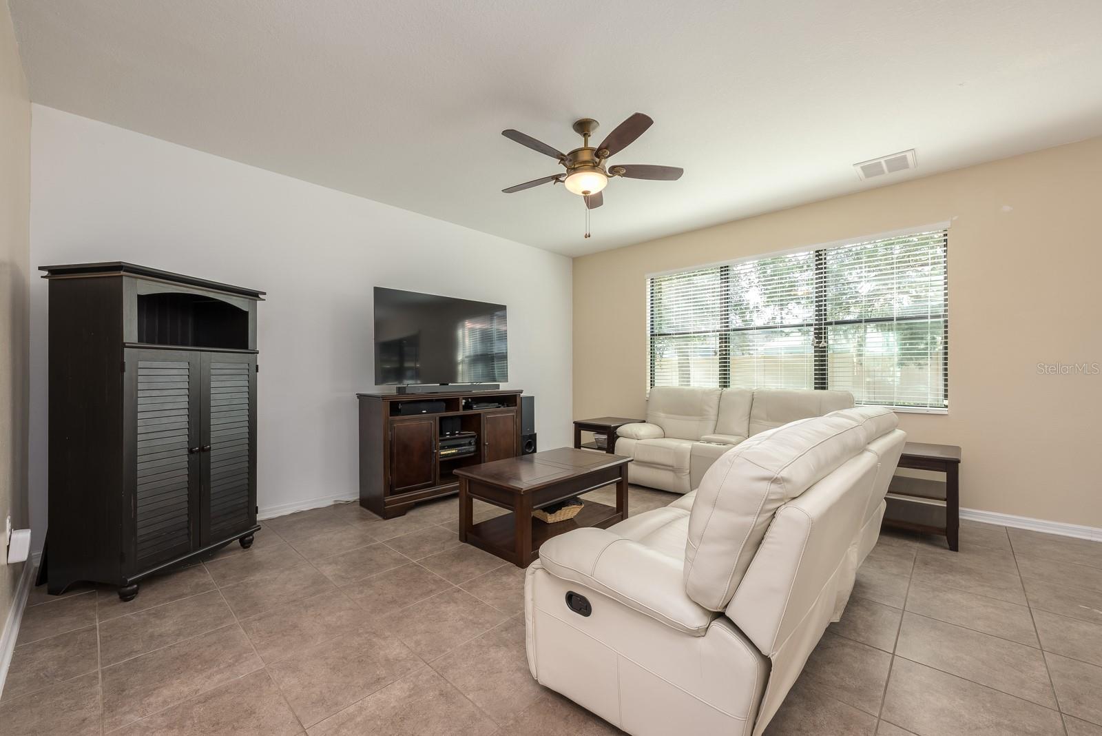 Image 8 of 25 For 9937 Armando Circle