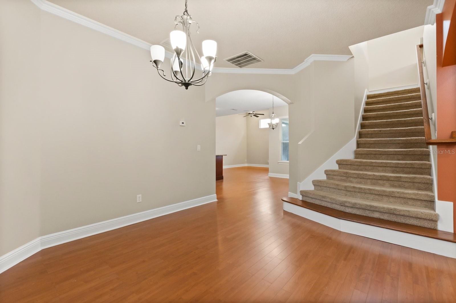 Image 8 of 35 For 57 Valleywood Drive