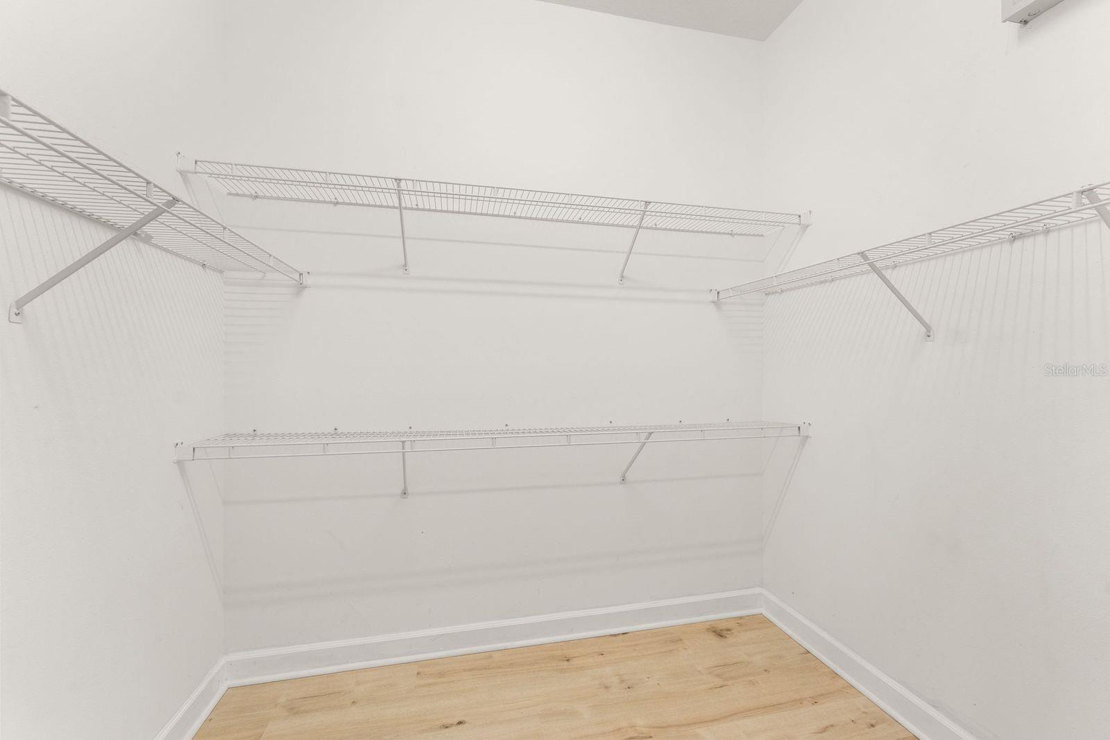 Image 17 of 38 For 1380 Tadsworth Terrace