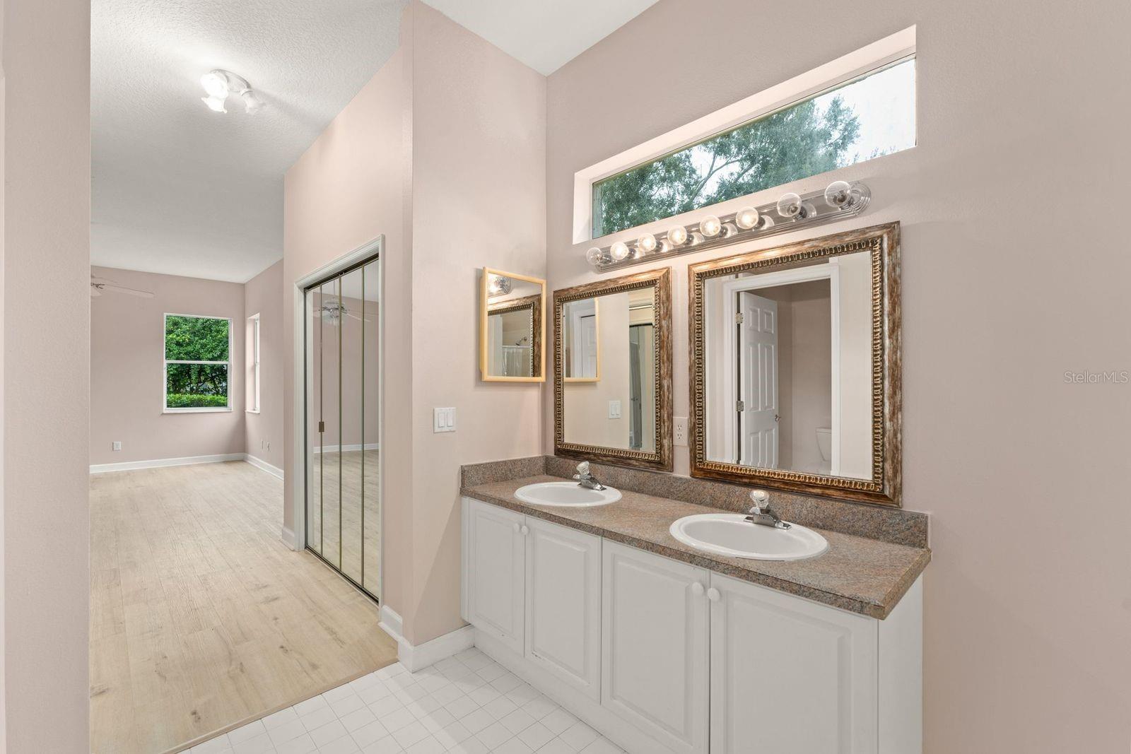 Image 19 of 38 For 1380 Tadsworth Terrace