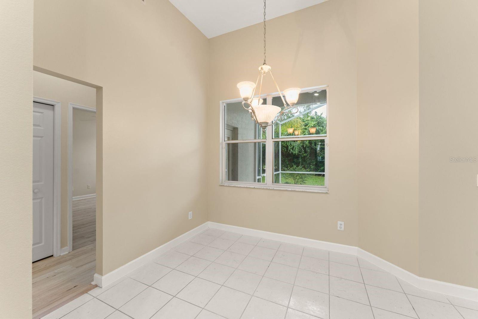 Image 25 of 38 For 1380 Tadsworth Terrace