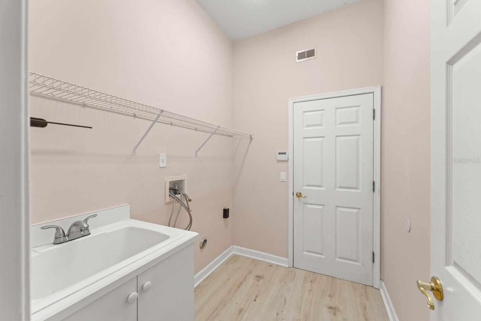 Image 33 of 38 For 1380 Tadsworth Terrace