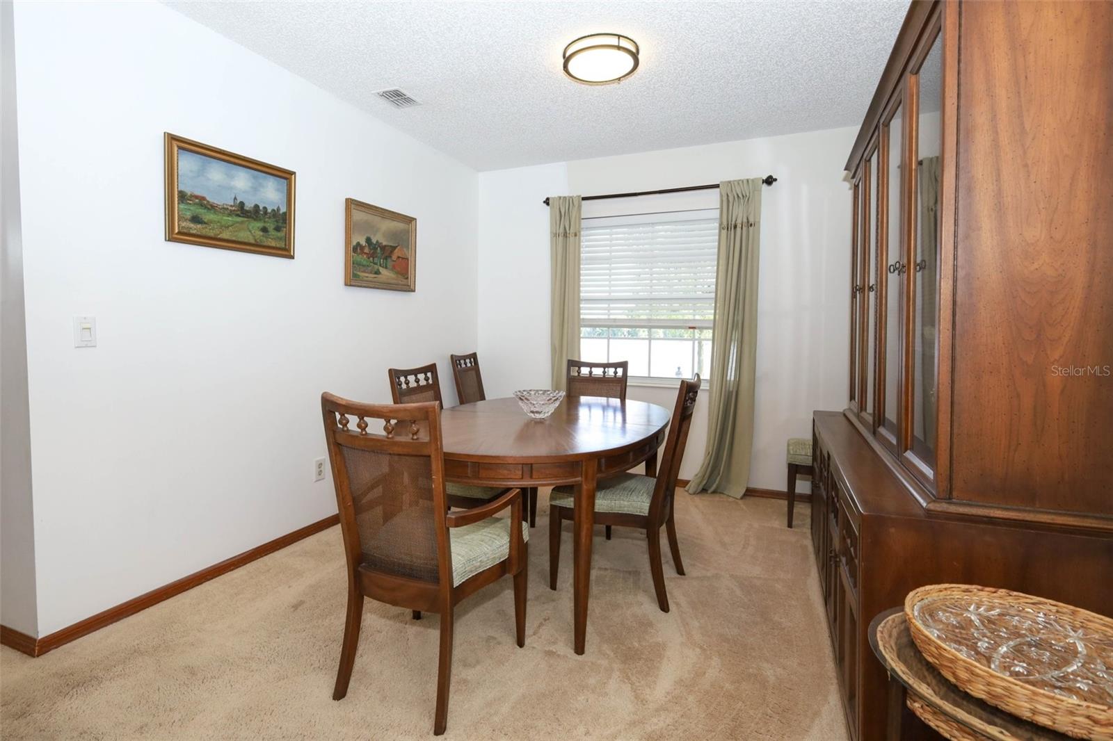 Image 10 of 63 For 1628 Lawndale Circle